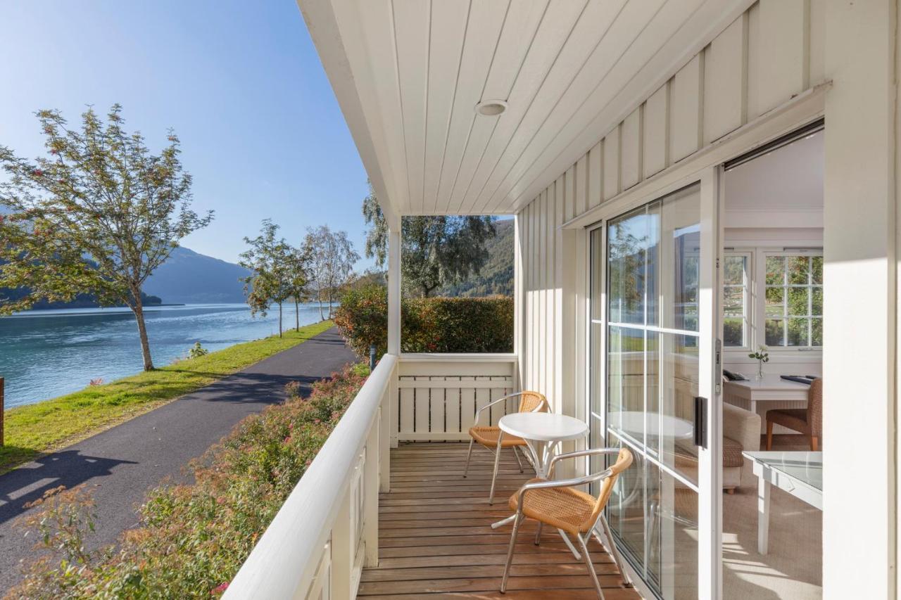 Hotel Loenfjord Лоен Екстер'єр фото